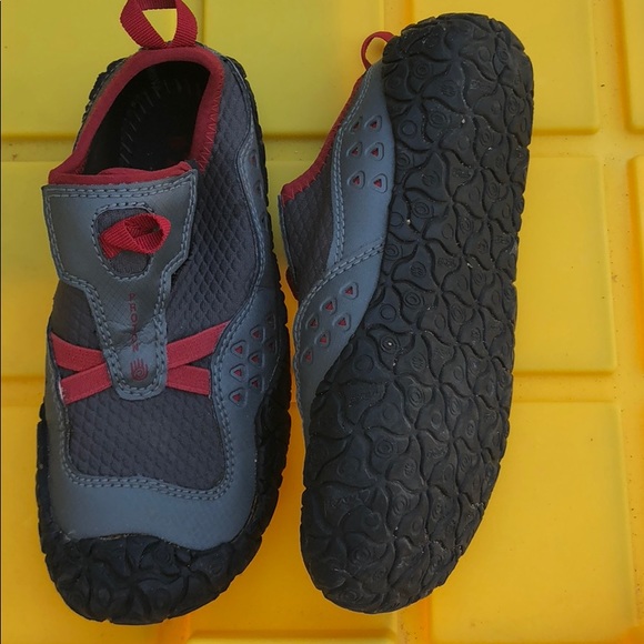 teva proton water shoes